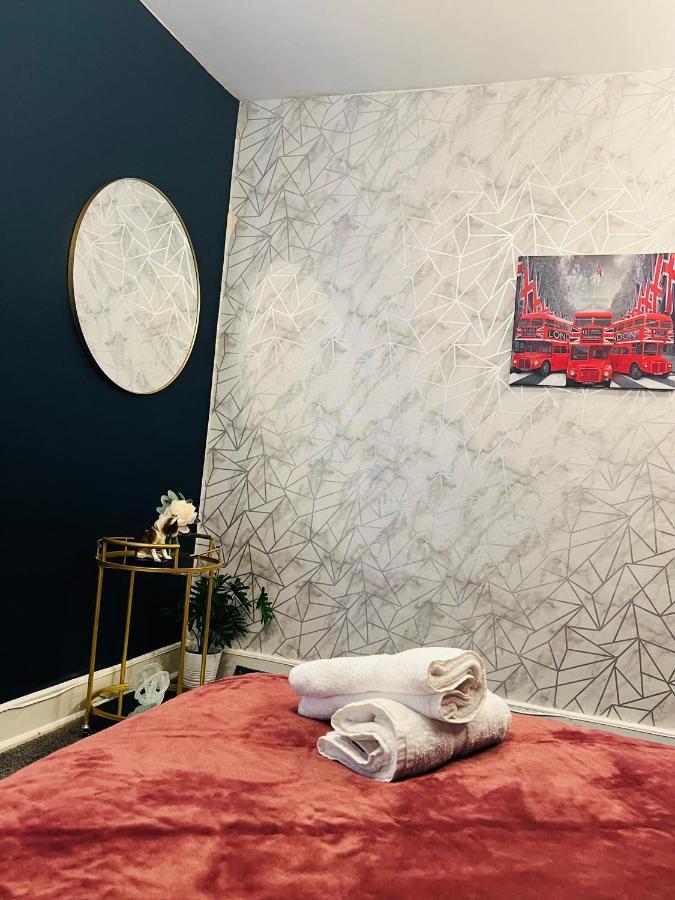 2-Bedroom Plus Living Room Flats Near Edgware Road ロンドン エクステリア 写真