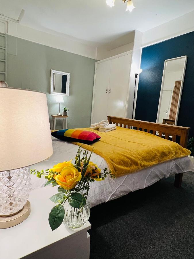 2-Bedroom Plus Living Room Flats Near Edgware Road ロンドン エクステリア 写真