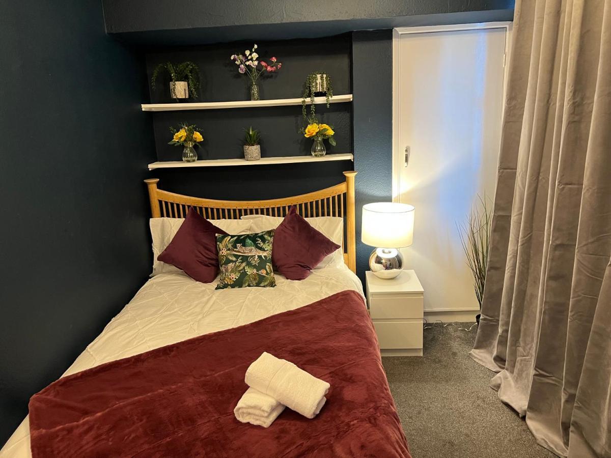 2-Bedroom Plus Living Room Flats Near Edgware Road ロンドン エクステリア 写真