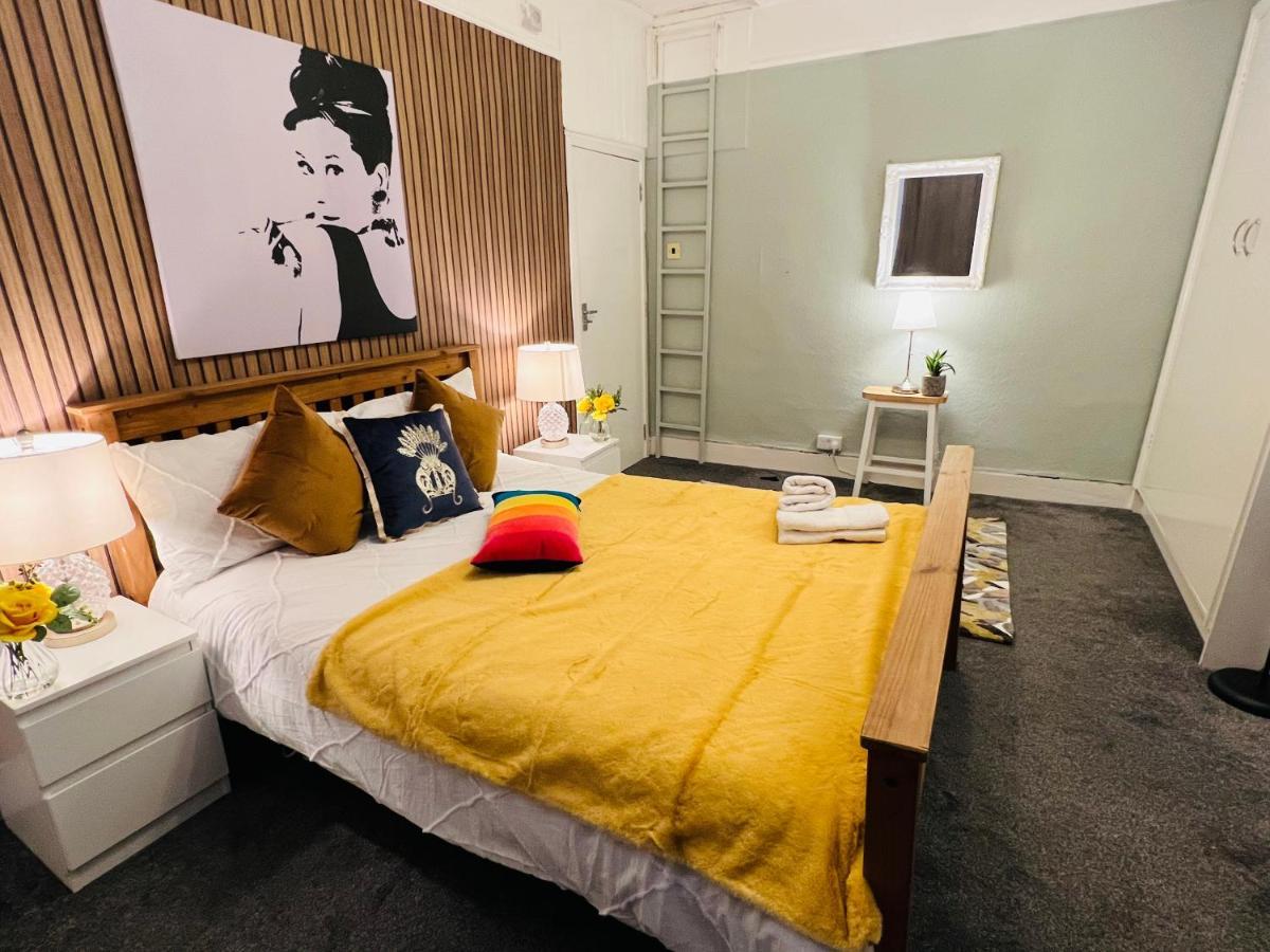 2-Bedroom Plus Living Room Flats Near Edgware Road ロンドン エクステリア 写真