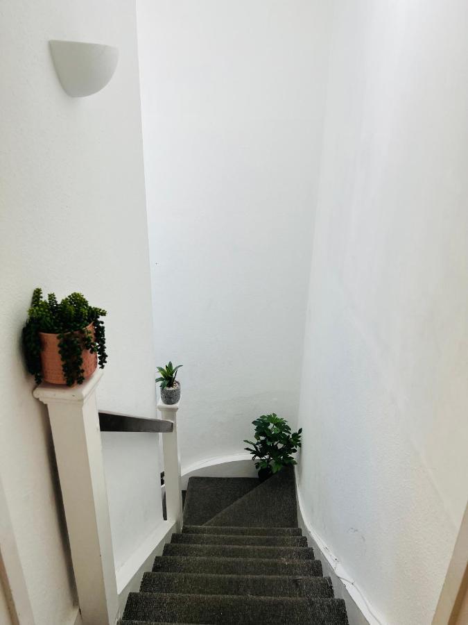 2-Bedroom Plus Living Room Flats Near Edgware Road ロンドン エクステリア 写真