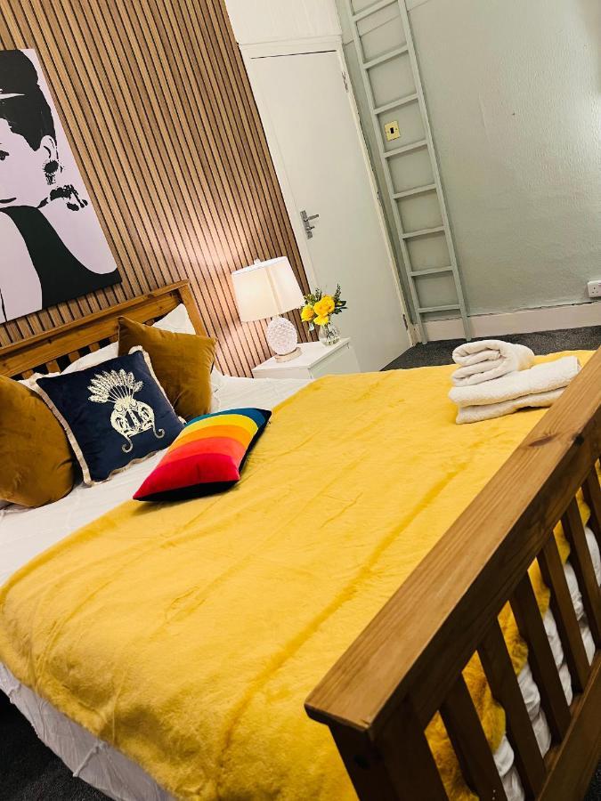 2-Bedroom Plus Living Room Flats Near Edgware Road ロンドン エクステリア 写真